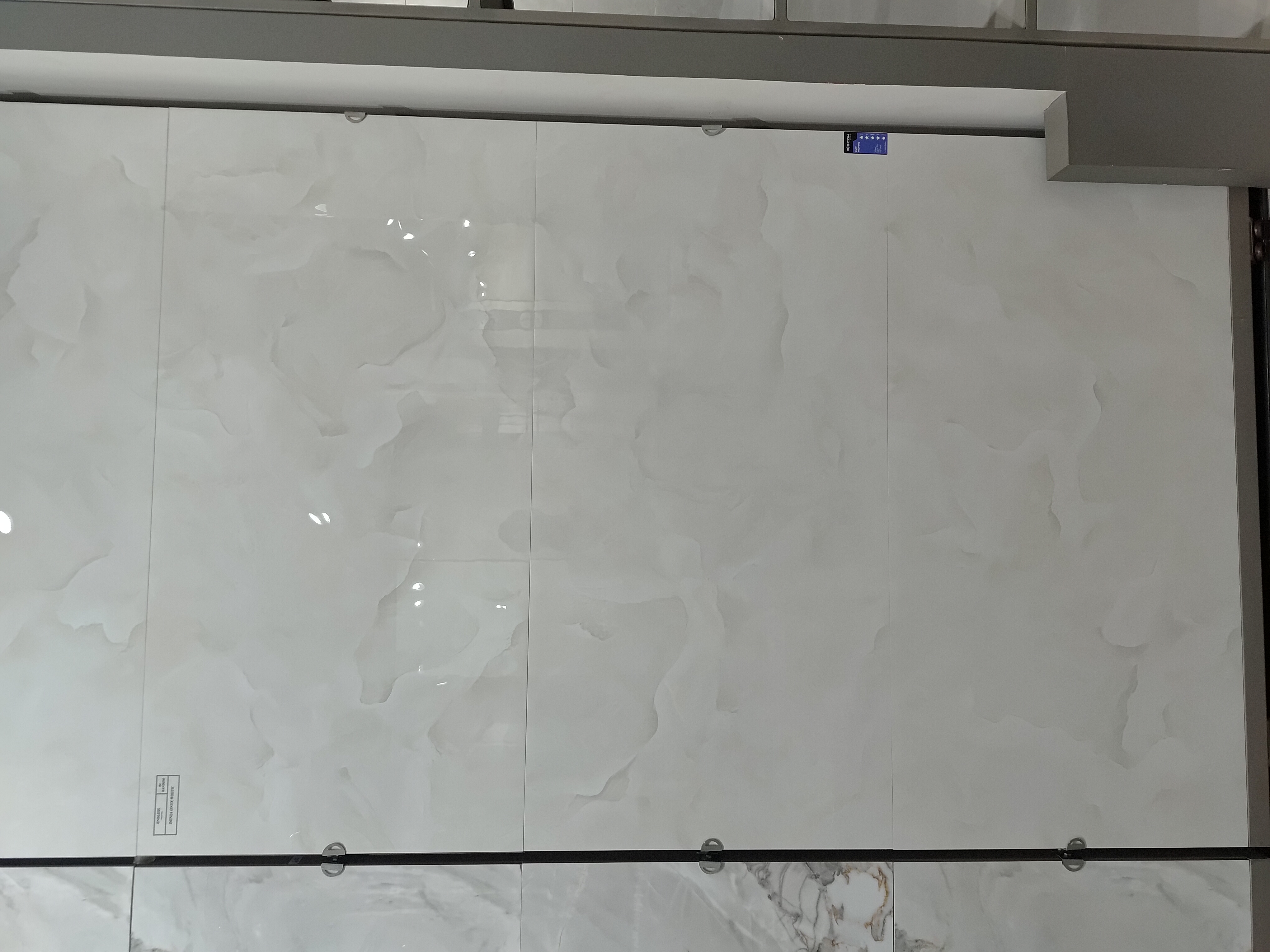 GLOSSY 600X1200MM