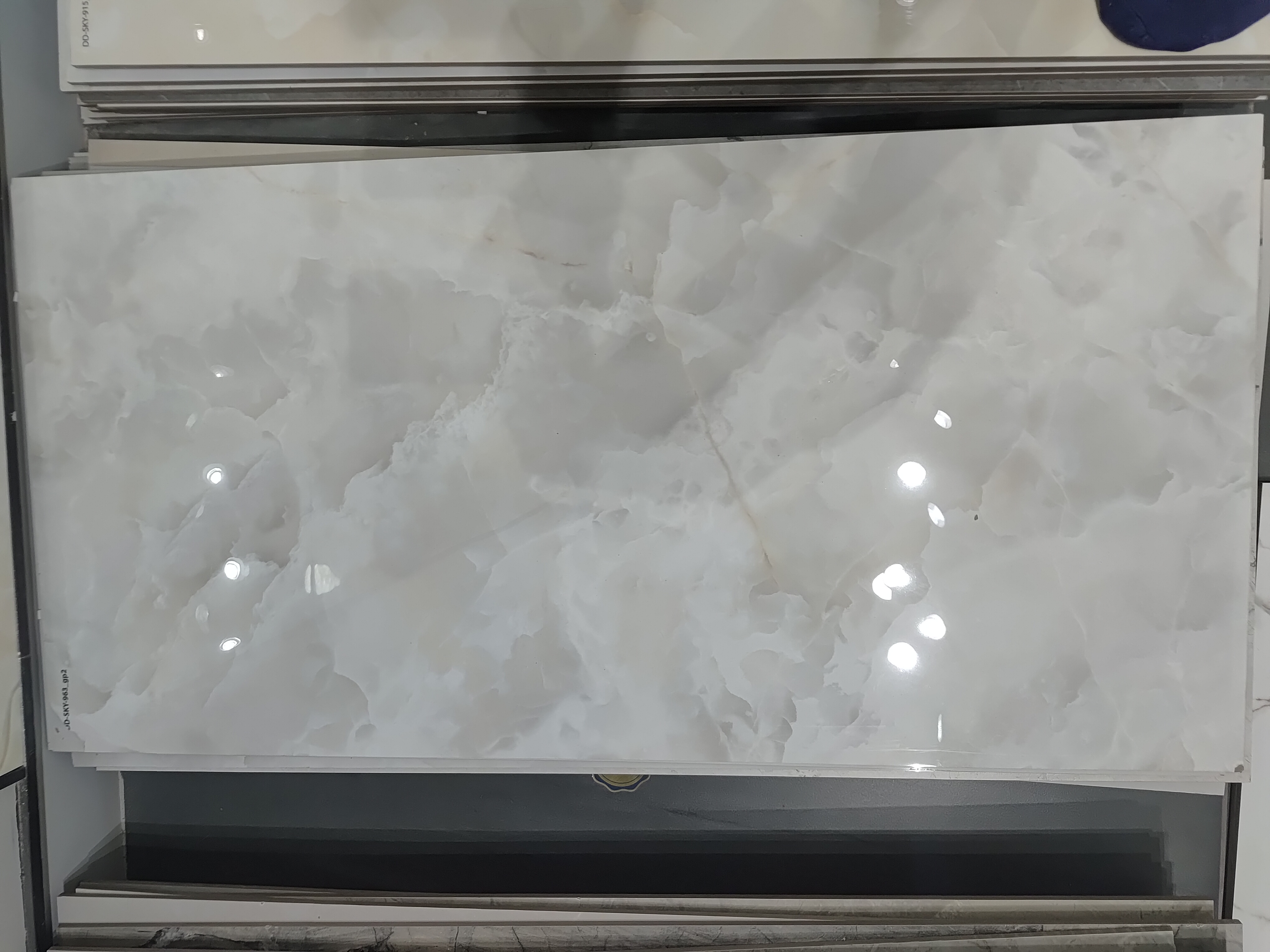 GLOSSY 600X1200MM